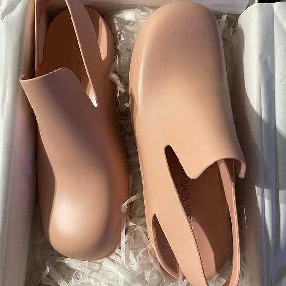 Bottega Veneta Puddle Slingback - Picture 1 of 6